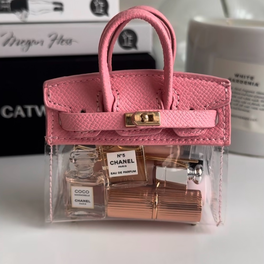 ✨✨ Super Cute Mini Keys & Card Case !!